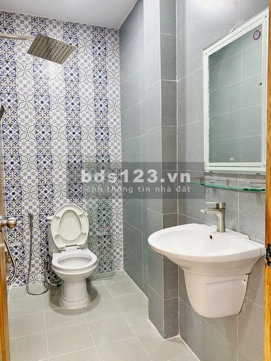 Nhà Phố Châu Âu 2 Lầu ST HXH Huỳnh Tấn Phát, Phường Phú Thuận, Quận 7.