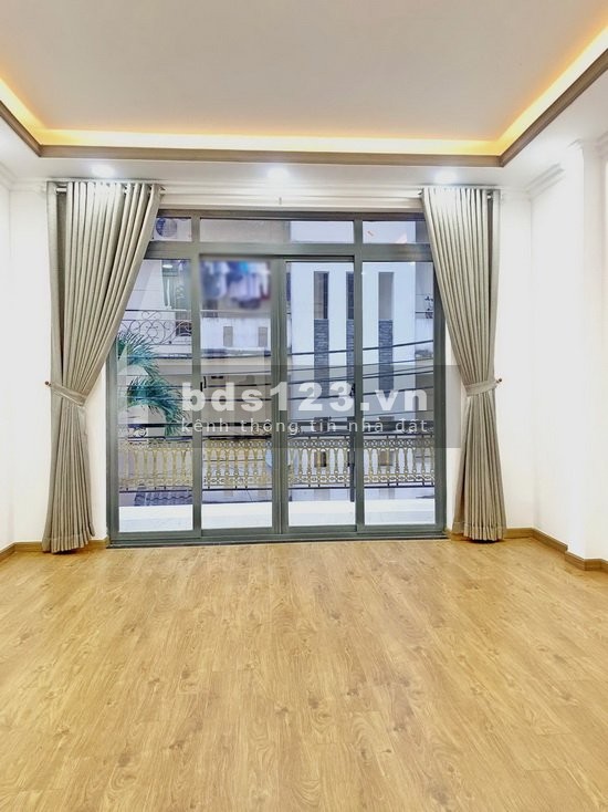 Nhà Phố Châu Âu 2 Lầu ST HXH Huỳnh Tấn Phát, Phường Phú Thuận, Quận 7.