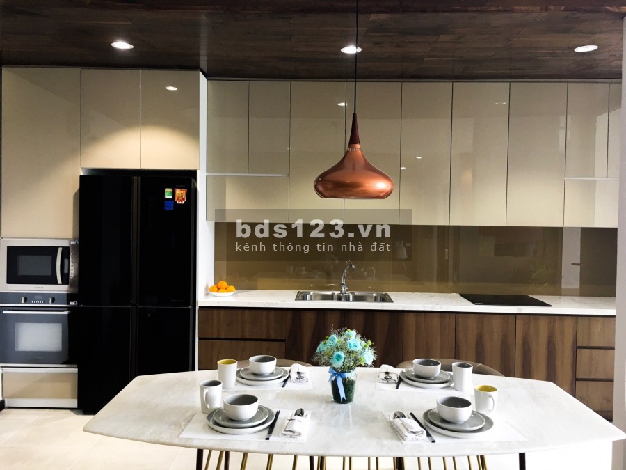 Chính chủ kẹt tiền cần bán gấp căn hộ 2PN 75m2 giá 2ty7 bao hết phí dọn vào ở ngay