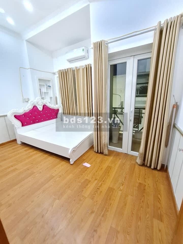 Bán gấp nhà mặt tiền đường Phan Văn Trị, TN gần 60/tháng, giá rẻ lh0909484131