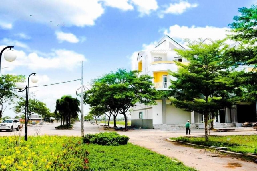 Đất sổ hồng trong KDC Đức Hòa 100m2