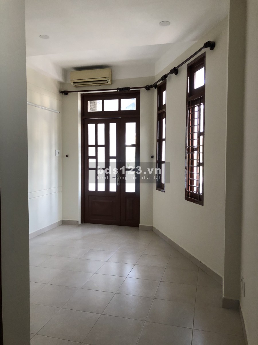 MT Nguyễn Hữu Cảnh 4x20m Lững 3Lầu 7Phòng hướng về Quận 1