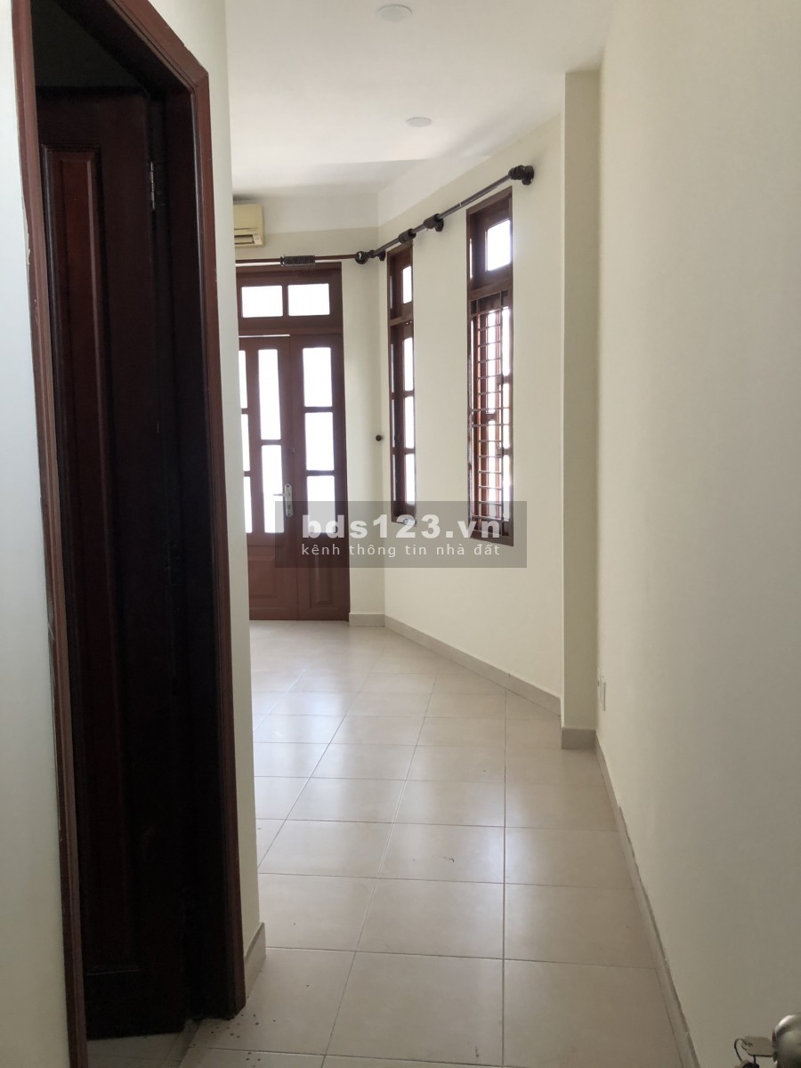 MT Nguyễn Hữu Cảnh 4x20m Lững 3Lầu 7Phòng hướng về Quận 1