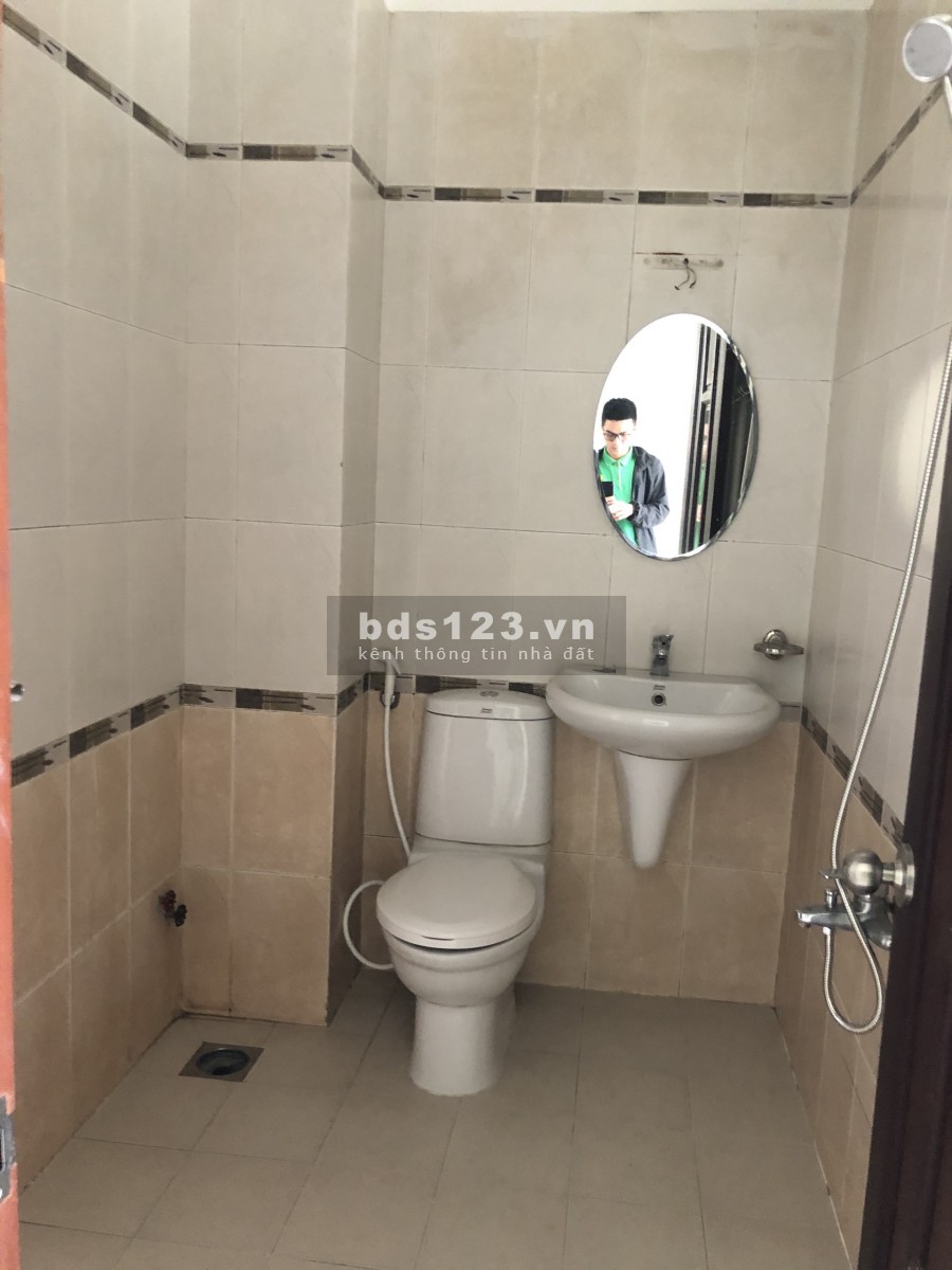 MT Nguyễn Hữu Cảnh 4x20m Lững 3Lầu 7Phòng hướng về Quận 1