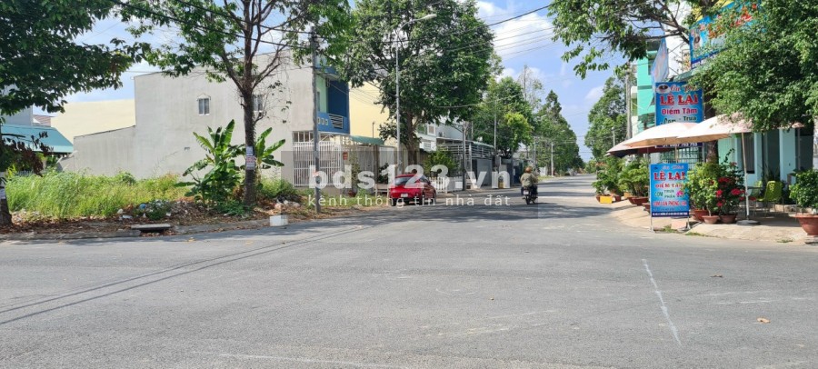 Bán nền góc 2 mặt tiền khu dân cư Long Thịnh, Cần Thơ