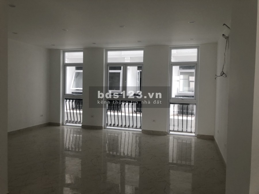 Cho thuê Văn phòng có thang máy, 90m2/sàn trong KĐT Louis City Đại Mỗ, Nam Từ Liêm, Hà Nội