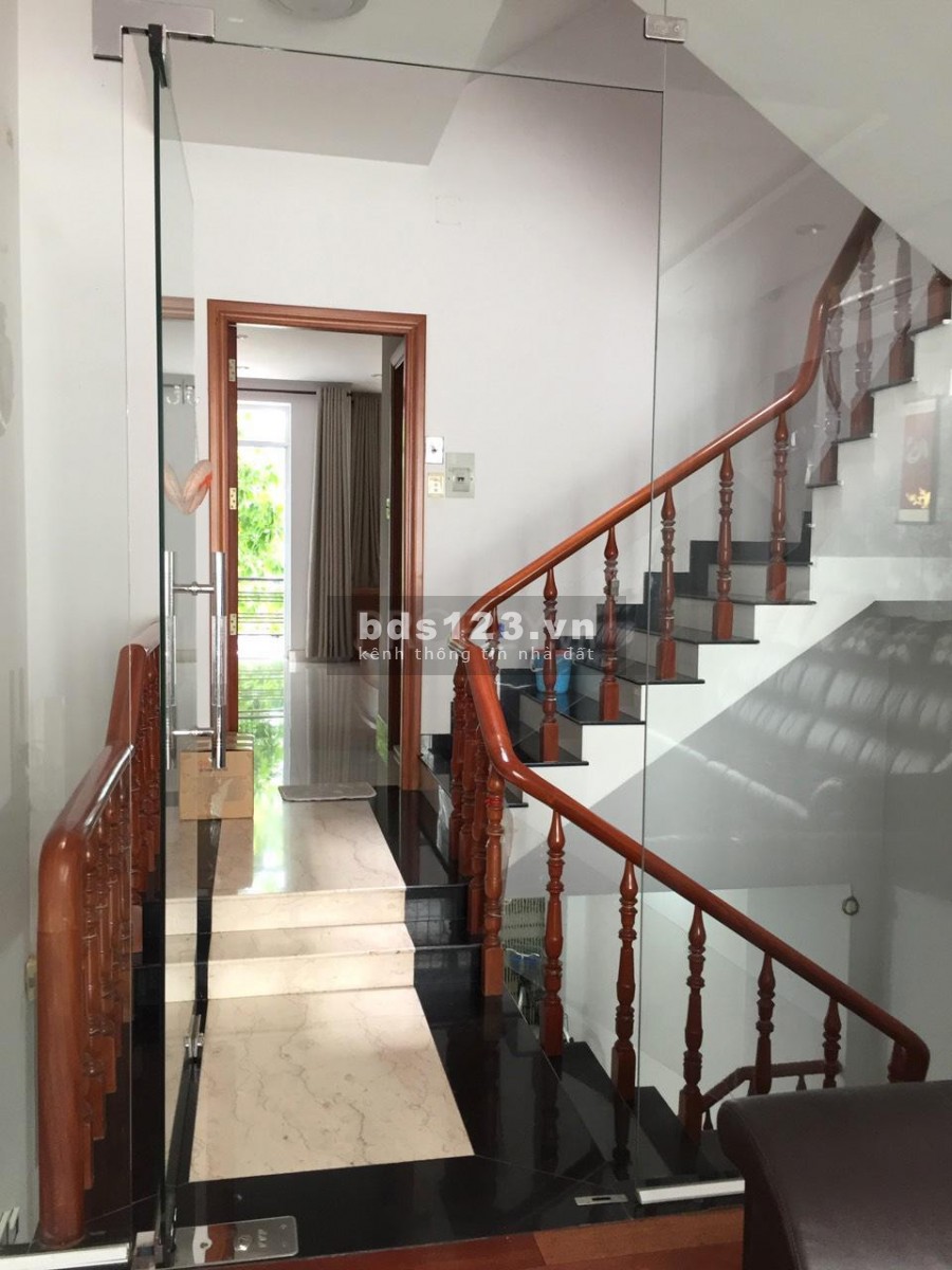 Cho thuê nhà Nguyên Căn KDC Bình Hưng, 1 trệt 3 lầu Mặt tiền 12m