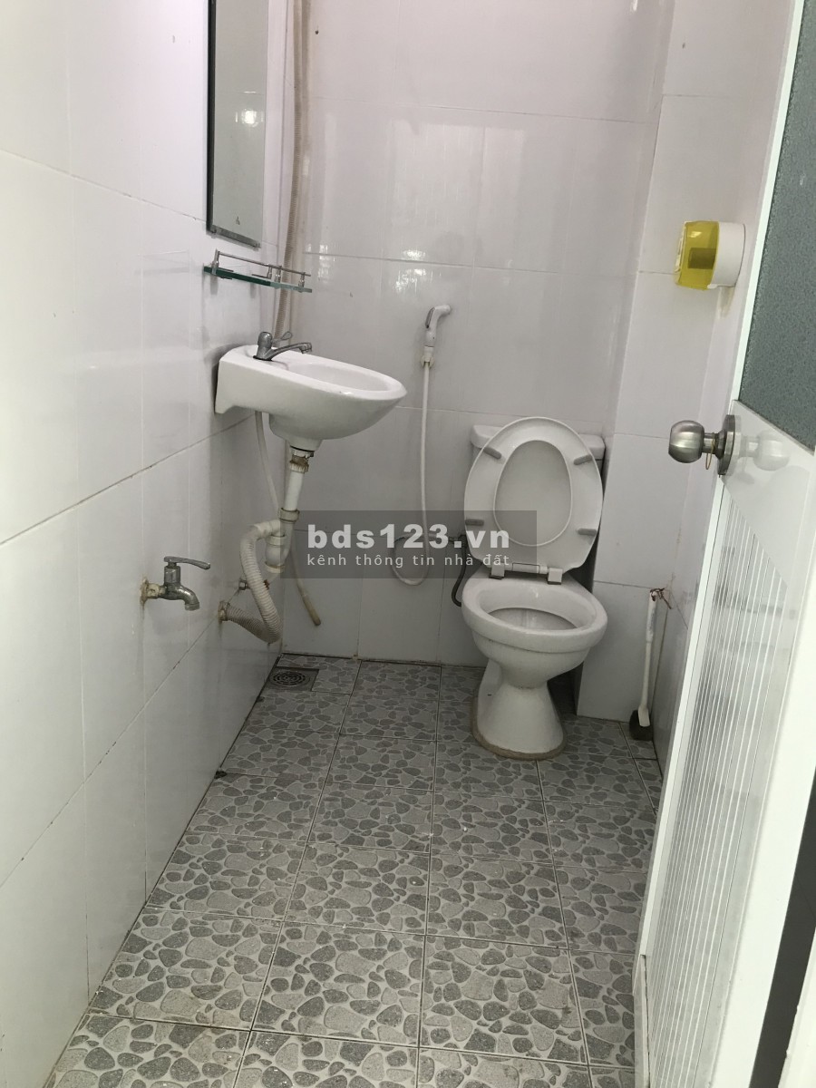 Cho thuê nhà nguyên căn đường Cách Mạng Tháng 8 phường 6 quận Tân Bình