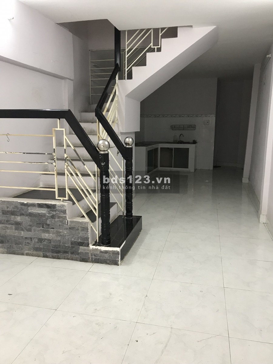 Cho thuê nhà nguyên căn đường Cách Mạng Tháng 8 phường 6 quận Tân Bình