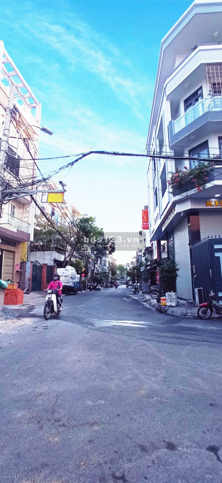 Cần tiền bán gấp nhà MTNB Thái Phiên, P.8, Quận 11