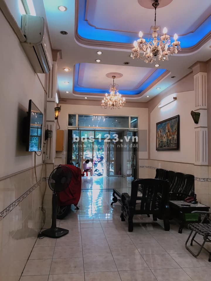 Chủ Gấp Bán Hạ 3 tỷ Còn 10,5 tỷ, Hẻm xe Tải, 93m2 – Quận 10.
