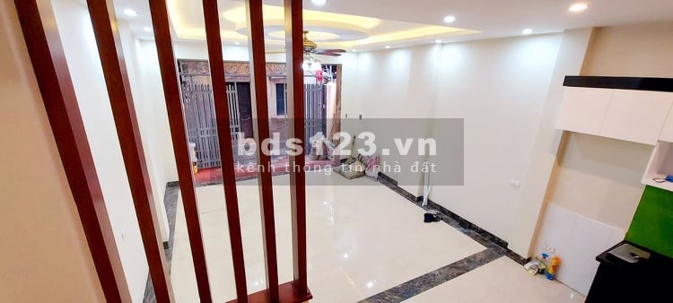Phân lô Định Công Ô TÔ vào nhà, KD đỉnh 63 m2, MT= 4.3 m, 4.95 tỷ.
