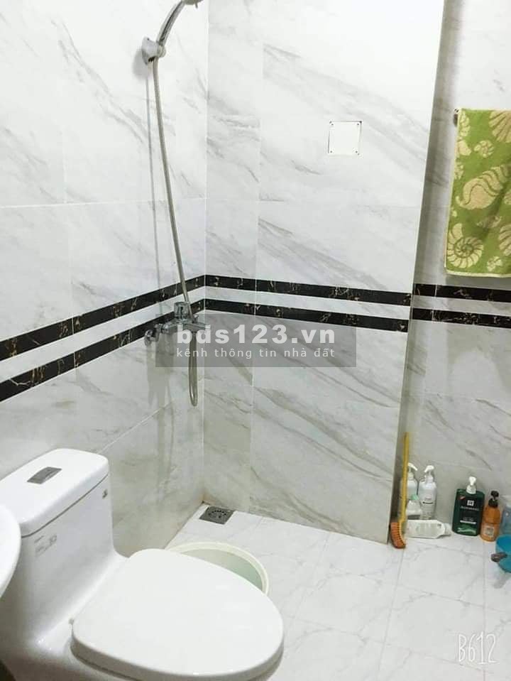 Cần bán gấp nhà phố Tây Sơn, lô góc 3 mặt thoáng, dt 34m2x4 tầng, giá 3.4 tỷ