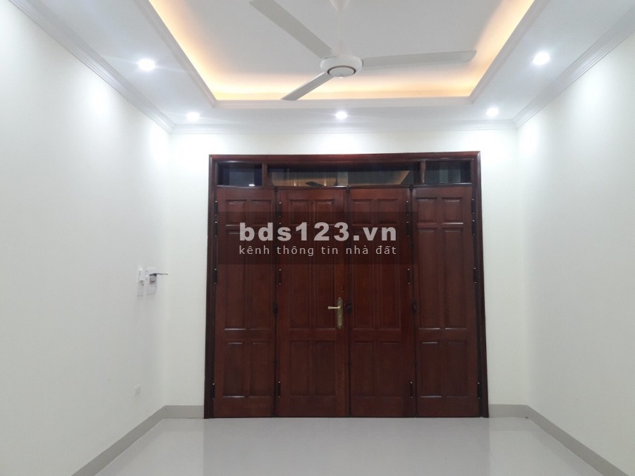 Bán Biệt Thự sân vườn lô góc phố Nguyễn Hoàng 205 m x 3T quận Nam Từ Liêm giá 18.5 ty 0817222333