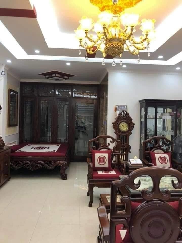 Bán Nhà Lạc Long Quân Tây Hồ, Gara Ô Tô Thang Máy, Ở Luôn, DT 48m2, MT 5.2m, 10.6 Tỷ