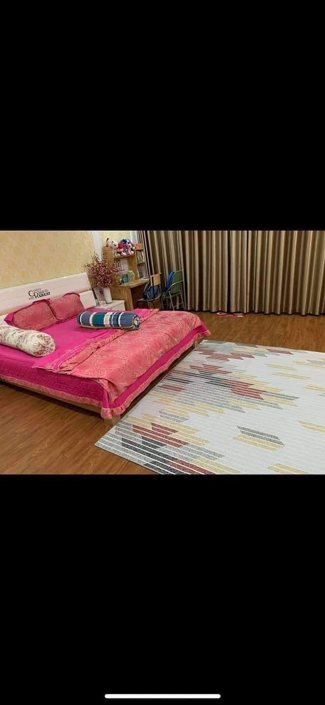 Bán Nhà Lạc Long Quân Tây Hồ, Gara Ô Tô Thang Máy, Ở Luôn, DT 48m2, MT 5.2m, 10.6 Tỷ