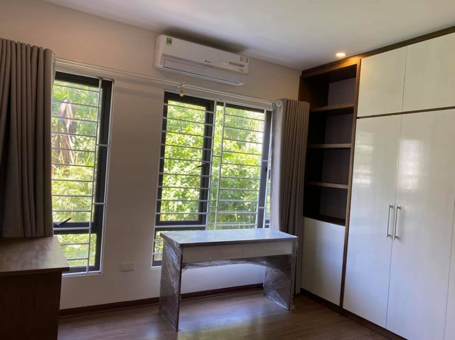 Bán Nhà 43m2 x 5 Tầng, Mới Đẹp, Ô Tô Vào Nhà Phố Lạc Long Quân Chỉ 6.4 Tỷ
