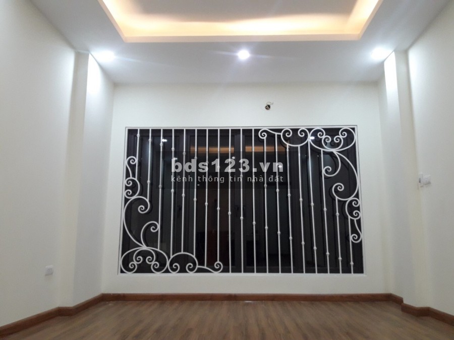 Bán Biệt Thự sân vườn lô góc phố Nguyễn Hoàng 205 m x 3T quận Nam Từ Liêm giá 18.5 ty 0817222333