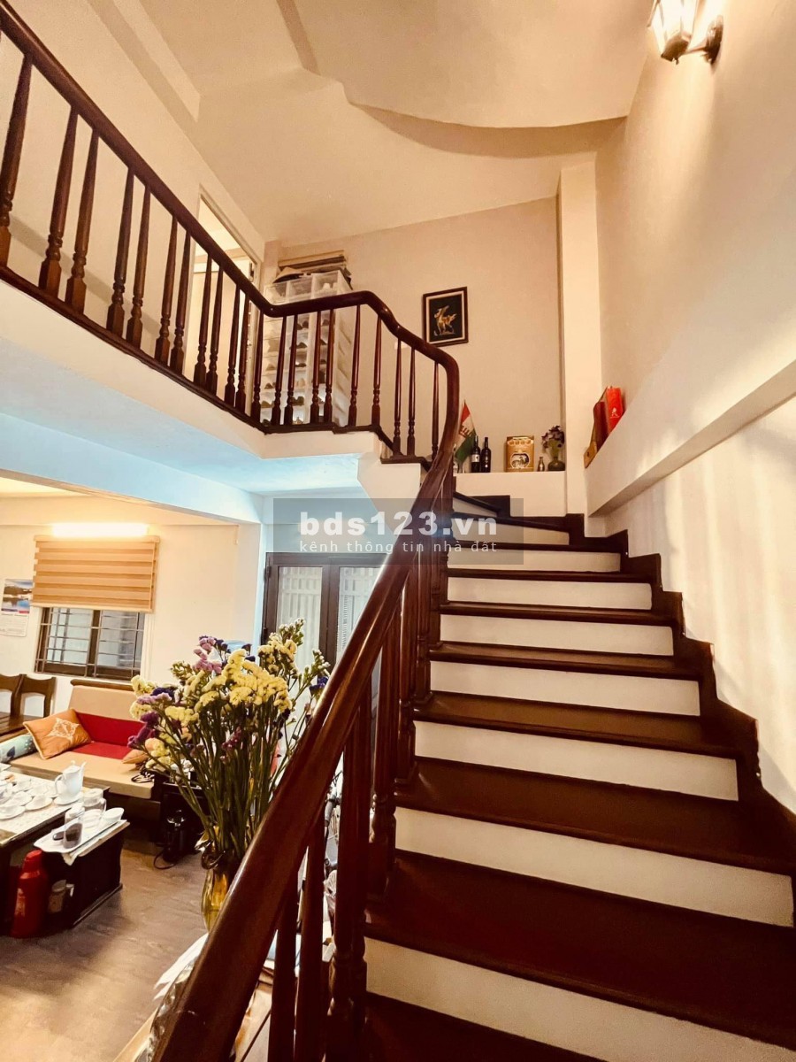 32M 5 TẦNG TRUNG TÂM QUẬN HAI BÀ TRƯNG - SỔ ĐỎ VUÔNG ĐẸP - ĐẦY ĐỦ NỘI THẤT Ở NGAY - MẶT TIỀN RỘNG