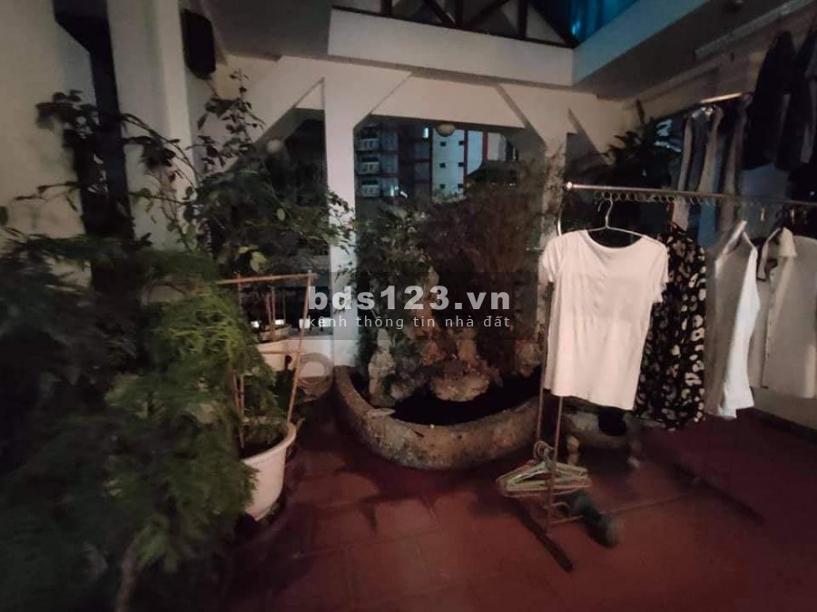 Bán nhà phân lô Trung Kính, 50m2, 5 tầng ô tô đỗ cửa hơn 7 tỷ lh 0978439490