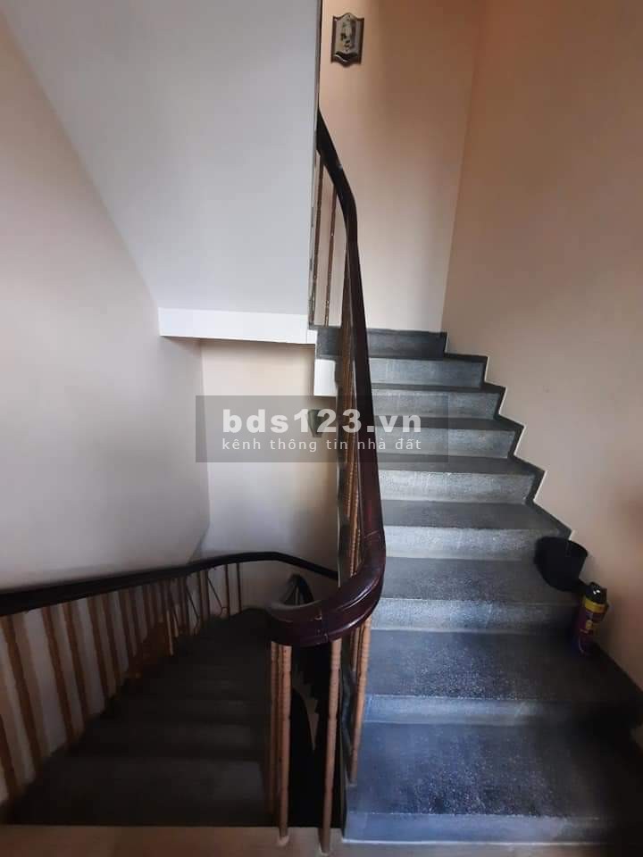 Bán nhà 5 tầng đường Huỳnh Văn Bánh, Phú Nhuận 6 x 15, 95 m2, giá 9 tỷ.