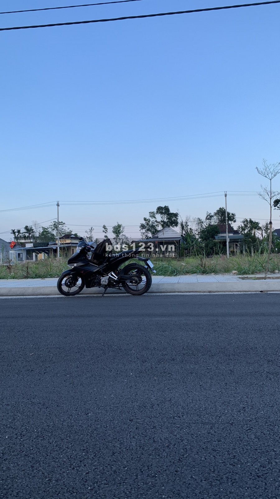 Cần ra đi lô đất hướng ĐN TTTP QUẢNG NGÃI giá rẻ ai có nhu cầu xin lh sđt: 0382355777