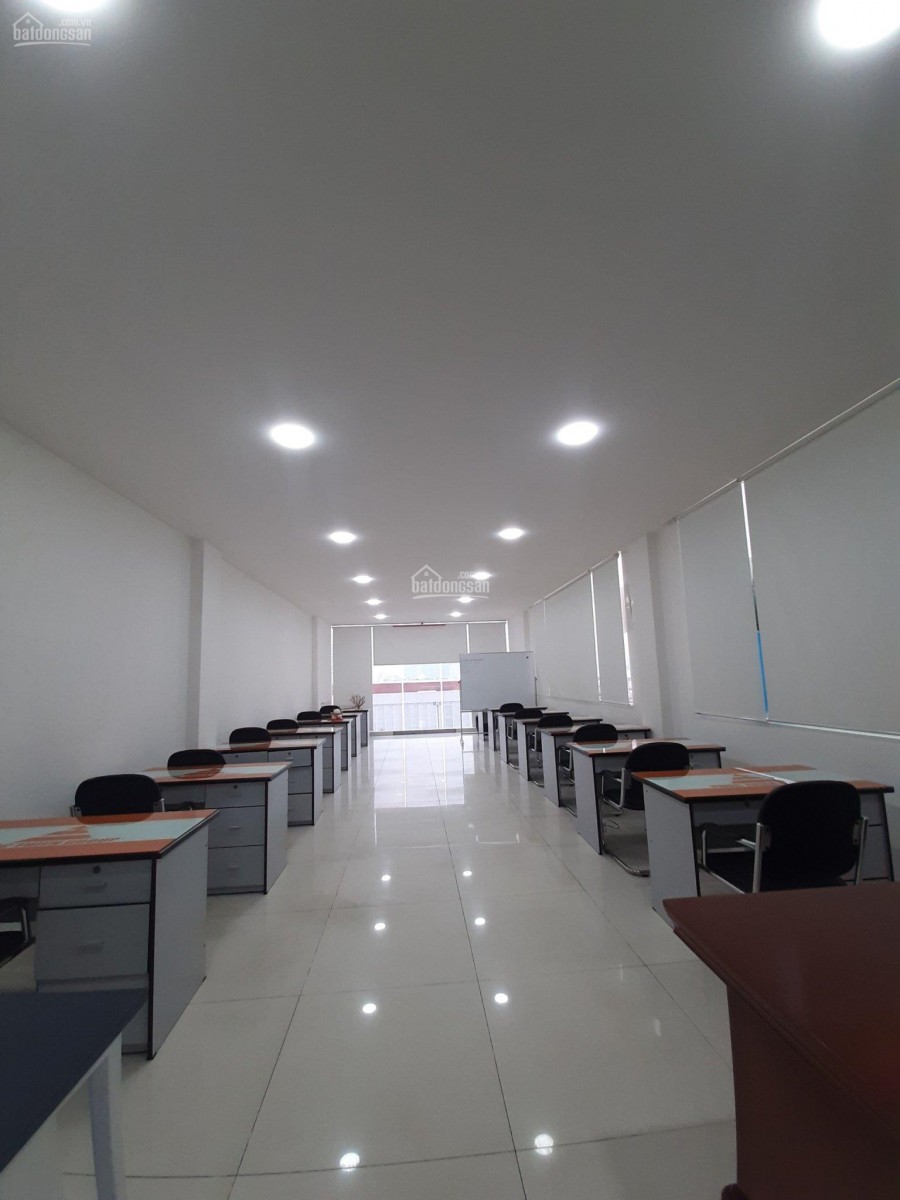Cho thuê mặt bằng 1 trệt 5 lầu tiện làm văn phòng mặt tiền Phạm Văn Đồng, HBC, Thủ Đức