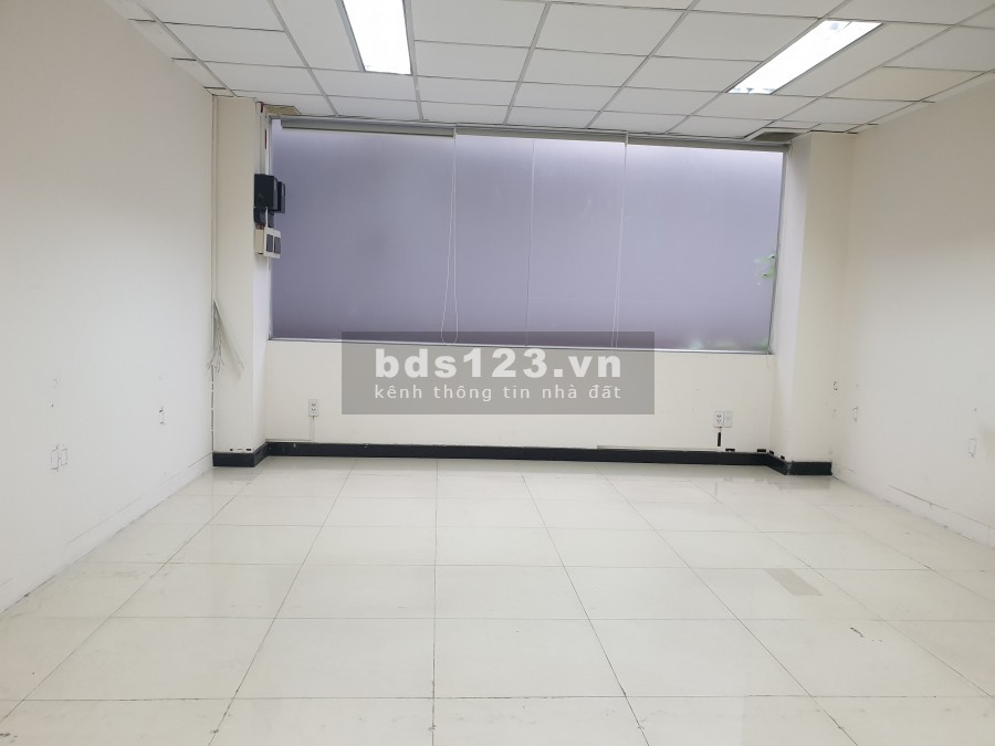 Văn phòng cho thuê quận Tân Bình - Golden Building - diện tích 100m2 - 35tr/tháng
