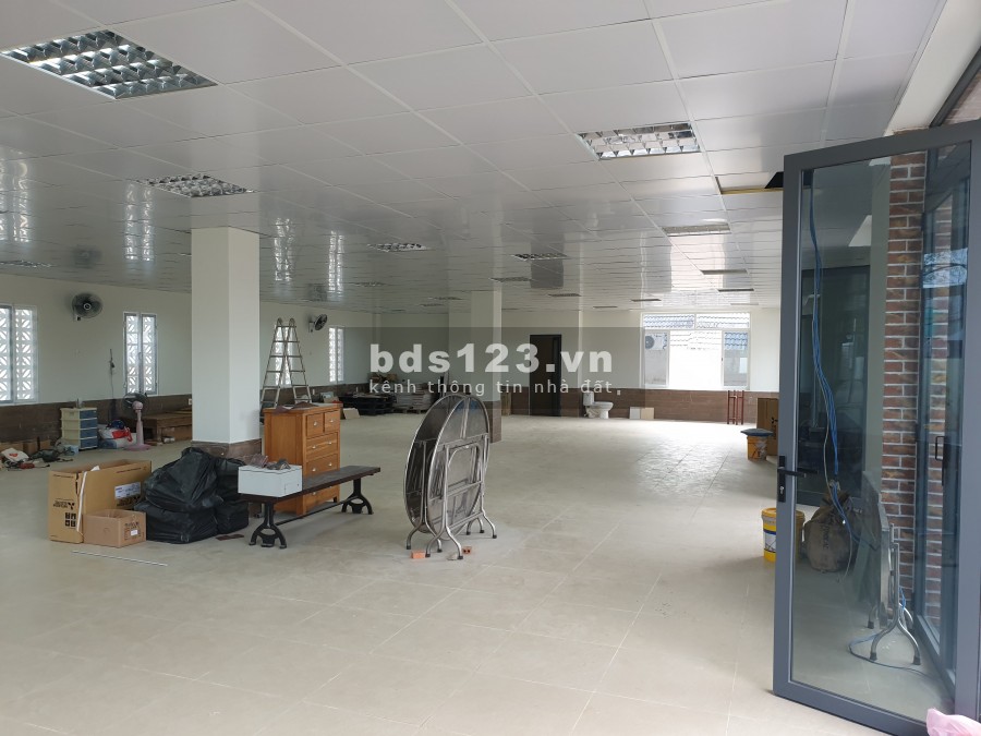 Cho thuê văn phòng quận Bình Thạnh, DT: 240m2 - giá 60tr/tháng