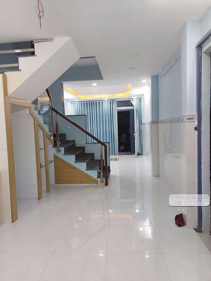 Bán nhà Hẻm cực rộng, cách Mặt tiền 30m, Số 400L Ngô Gia Tự, Phường 2, Quận 10, 42M2, 2 Tầng, giá 5 tỷ 3