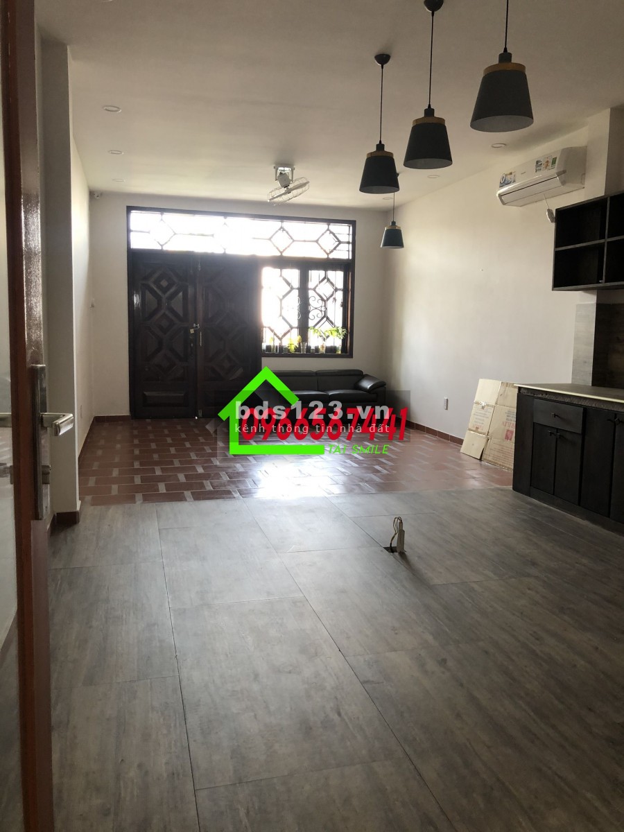 Cho Thuê Nhà Mặt Tiền Đ. D3 P.25 Q. BT