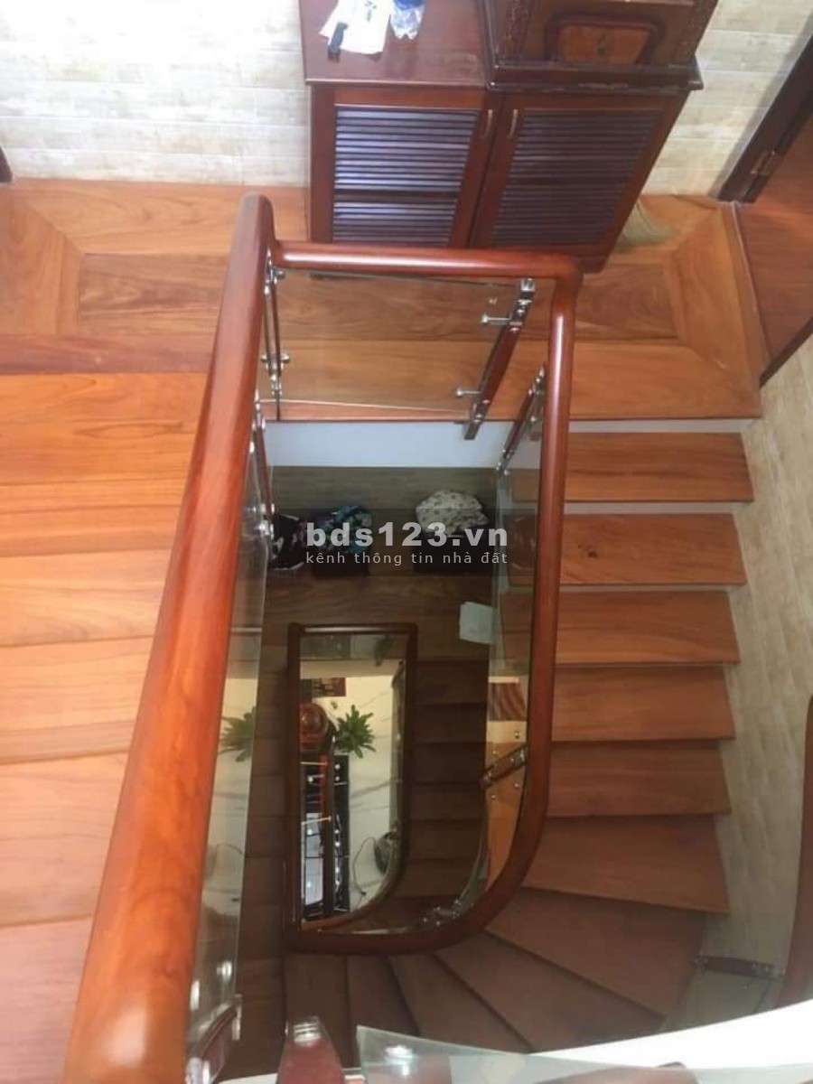 Bán nhà Quận 1 giá 9tỷ5 đường Trần Quang Khải Phường Tân Định Quận 1