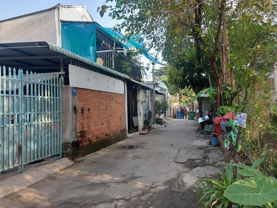 BÁN GẤP NHÀ GẦN PHẠM VĂN ĐỒNG - SỬ DỤNG 100M2 MÀ GIÁ BÈO BỌT CHỈ 2.7 TỶ.