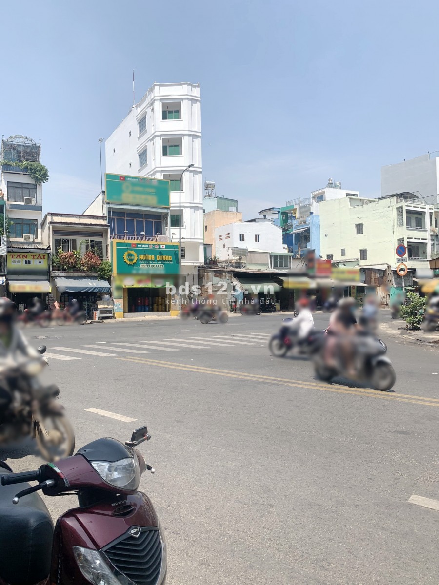 Nhà (4*20m) góc 2 mặt tiền kinh doanh Nguyễn Chí Thanh P11 Q11