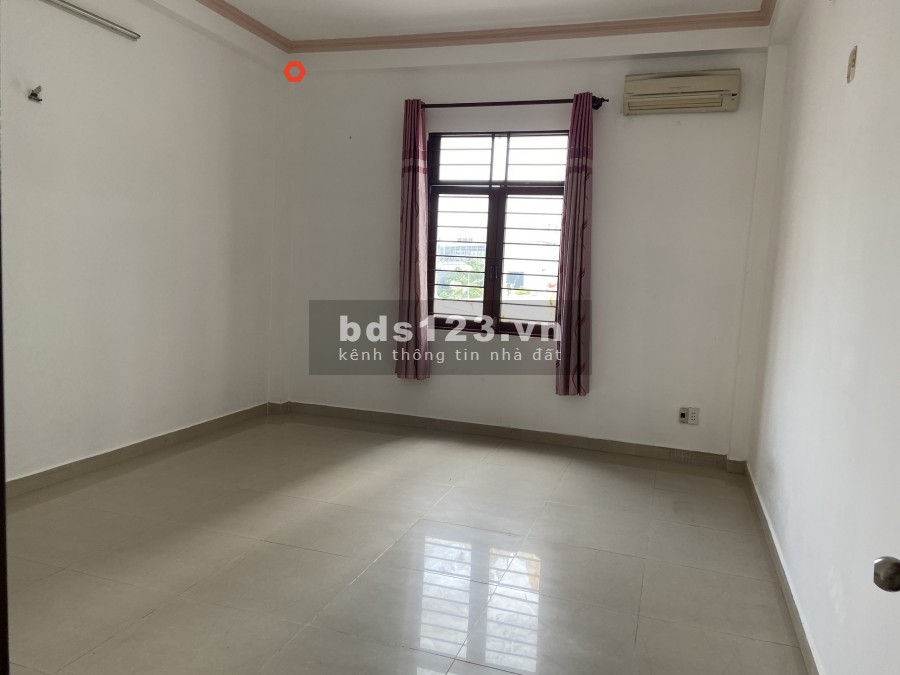 Nhà HXH Nguyễn Hữu Cảnh 4x16m, trệt, 2lầu. 3pn, 3wc. 20tr.