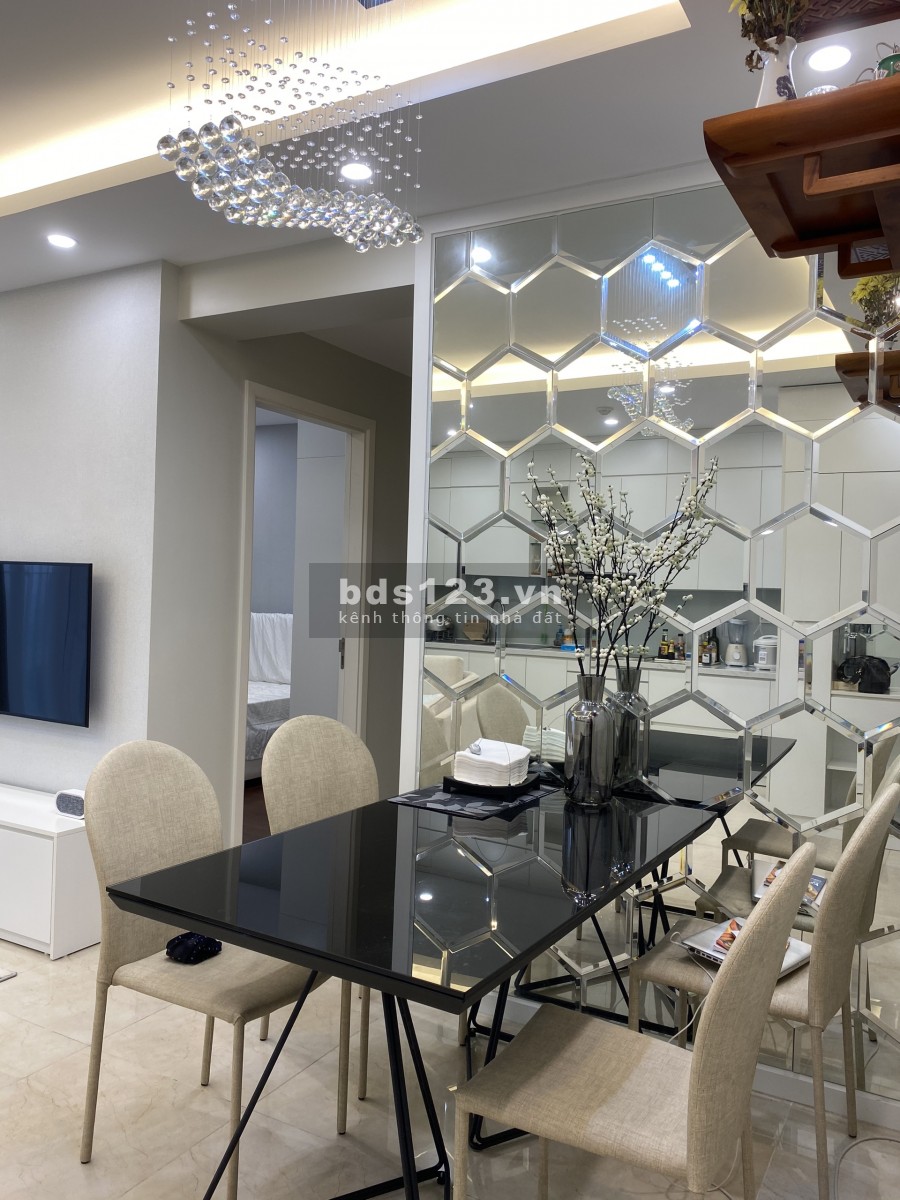 Độc quyền cho thuê căn hộ 2 phòng ngủ vip tại Vinhomes D'capitale