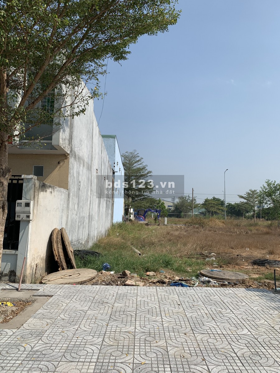 Cần tiền bán gấp lô đất 80m2 MT Trần Đại Nghĩa gần BV Chợ Rẫy 2, sổ hồng riêng.