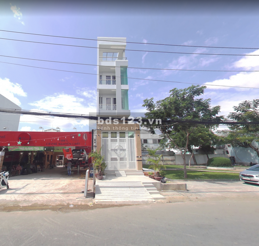 MT Đường Cộng Hòa, 3 lầu buôn bán đông