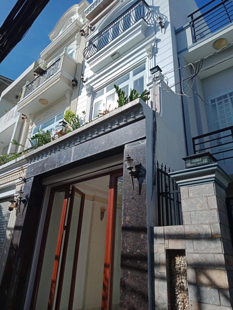 Bán nhà đường Hoàng Quốc Việt, Quận 7, 2 Lầu, 89m2 giá 6,2 tỷ Thương Lượng