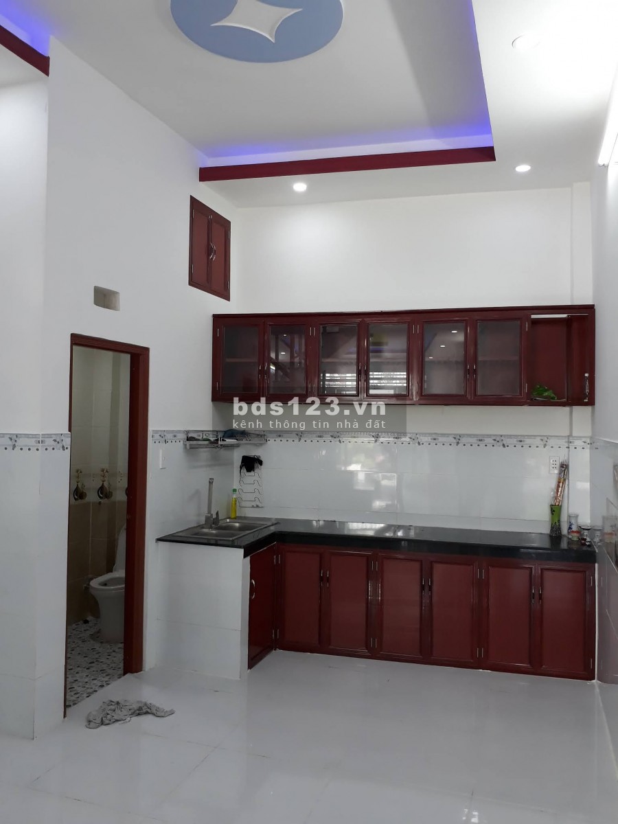 Bán nhà Hà Đông 52m 2 tầng 4m tiền 2.3 tỉ