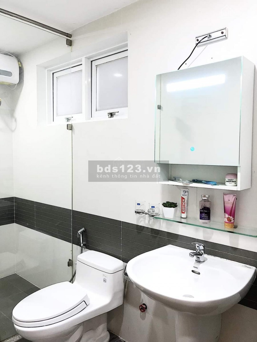 Cho thuê căn hộ Him Lam Quận 6 rộng 102m2, 3 PN, đủ nội thất, tầng cao, giá 11 triệu/tháng