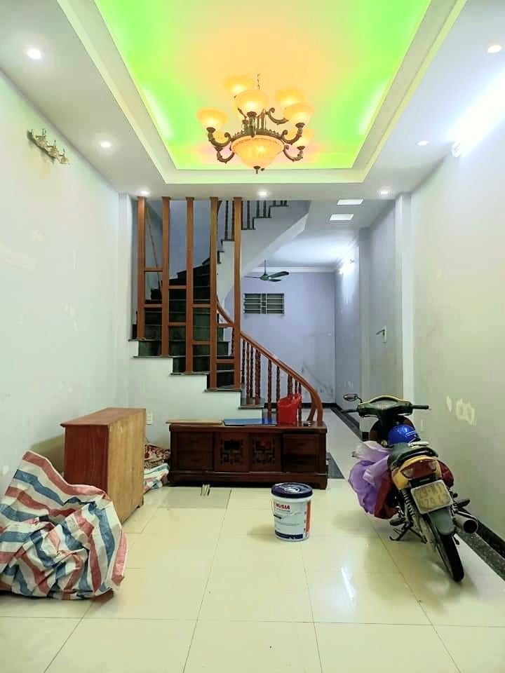 Cần Bán gấp nhà đẹp Trương Định 50m 5 tầng 3.45 tỷ
