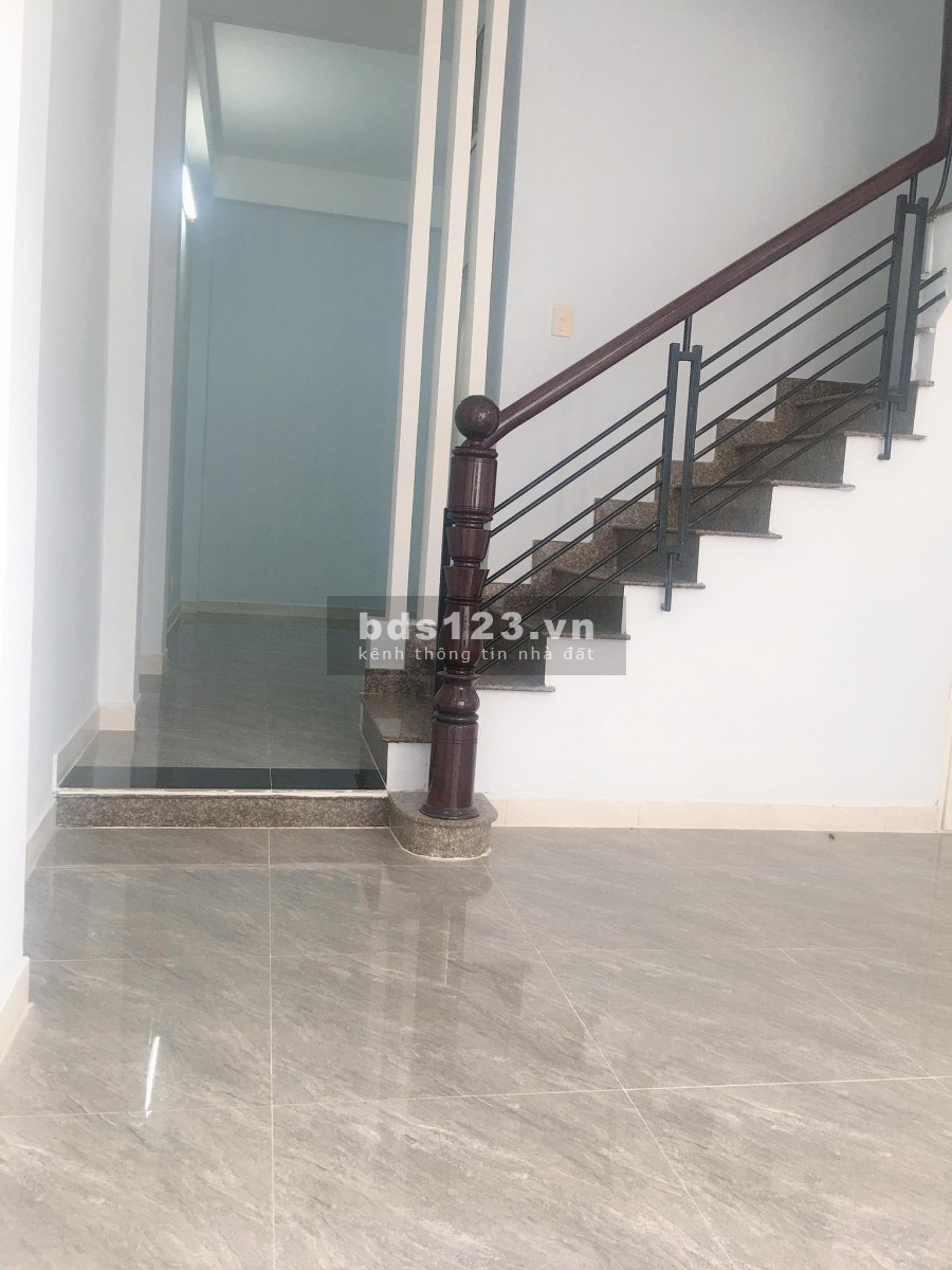 Bán nhà Nguyễn Văn Đậu P11 Bình Thạnh 3 tầng 46m2 Giá 5.25 tỷ.