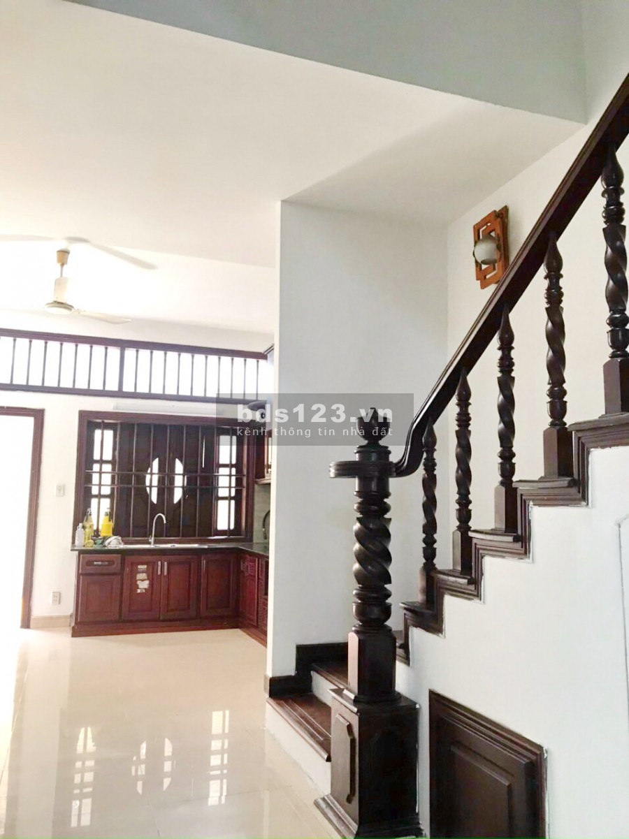 Bán nhà đẹp 2 lầu mặt tiền đường Võ Liêm Sơn P4 Quận 8 - LH: 0933862860 Sương