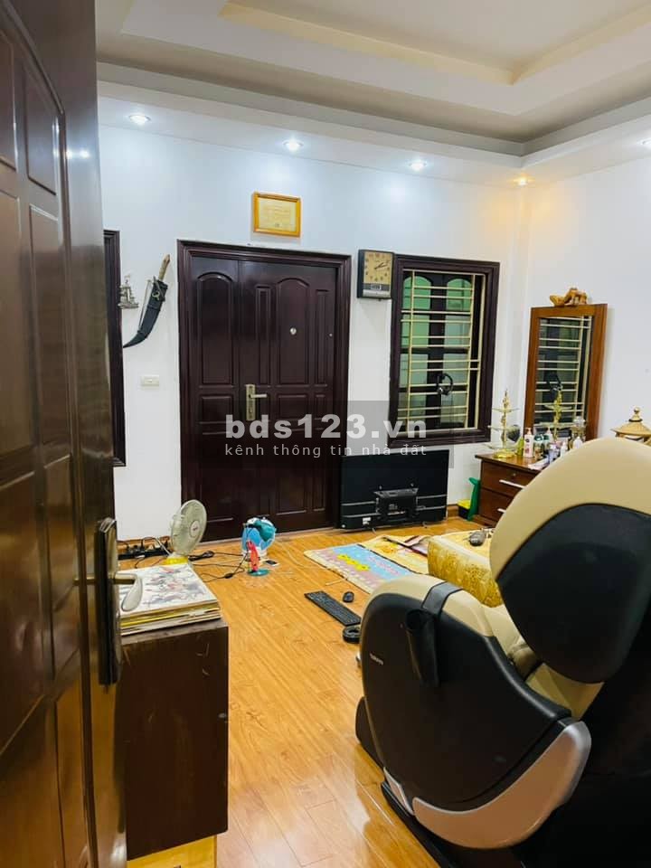 Nhà siêu đẹp tại Lê Duẩn 60m 4 tầng chỉ hơn 6 tỷ tại ngõ oto