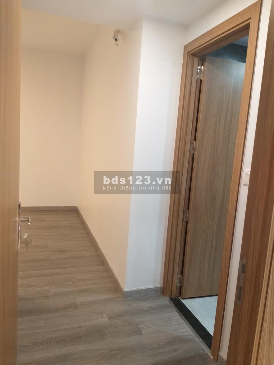 Cần tiền bán gấp căn 2PN Palm Heights, hướng Nam giá 4tỷ view nội khu công viên, nhà hoàn thiện cơ bản