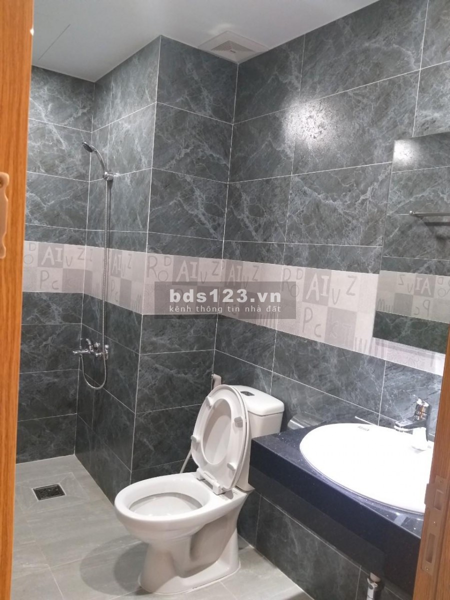 Cần tiền bán gấp căn 2PN Palm Heights, hướng Nam giá 4tỷ view nội khu công viên, nhà hoàn thiện cơ bản