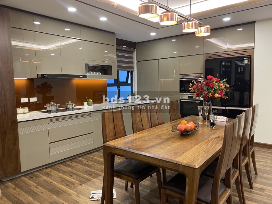 Bán gấp căn hộ CC Mỹ Đình căn 3PN 134m2 đã có sổ LH 0966131292