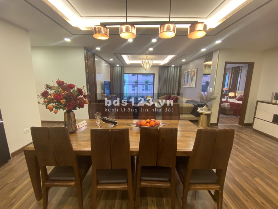 Bán gấp căn hộ CC Mỹ Đình căn 3PN 134m2 đã có sổ LH 0966131292