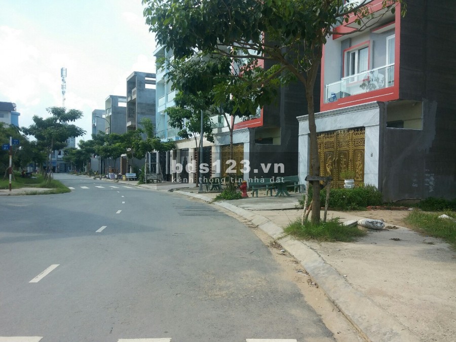Kẹt vốn chính chủ gửi bán nền đất 2 mặt tiền ở ấp 5 xã Phạm Văn Hai, Bình Chánh, 15tr/m2